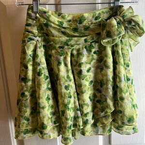 Aerie wrap around mini skirt!  Size XS Pretty green pattern! Never worn!